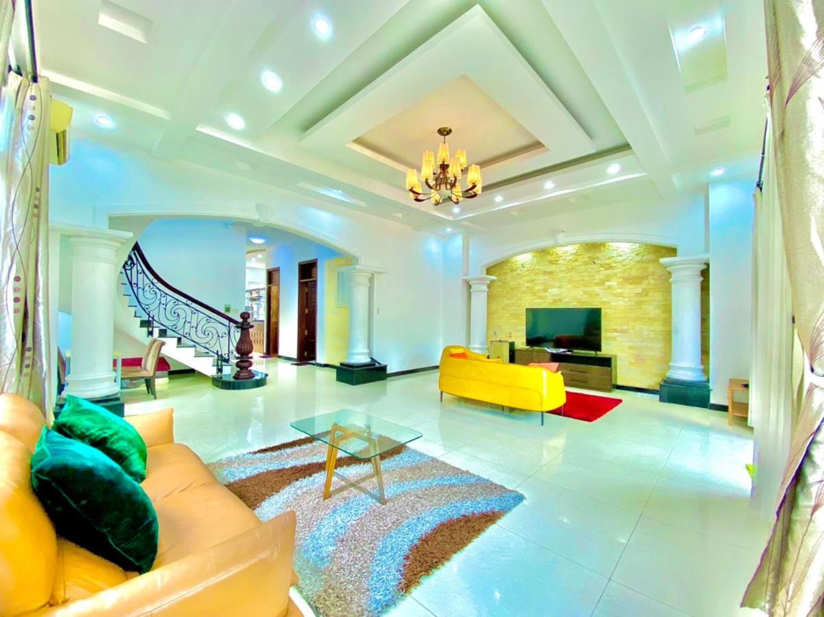 Gem 15, 8 Ngủ Lớn, Hồ Bơi Lớn Biệt thự TP. Hồ Chí Minh