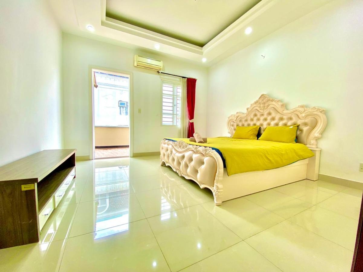 Gem 15, Biet Thu 8 Phong Ngu Lon, Ho Boi Lon *