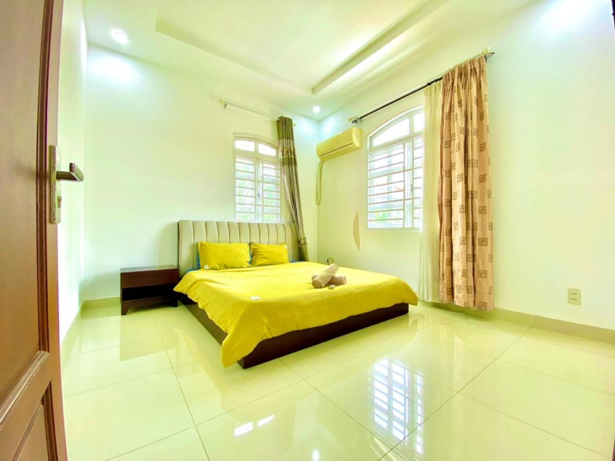 Gem 15, Biet Thu 8 Phong Ngu Lon, Ho Boi Lon Villa *