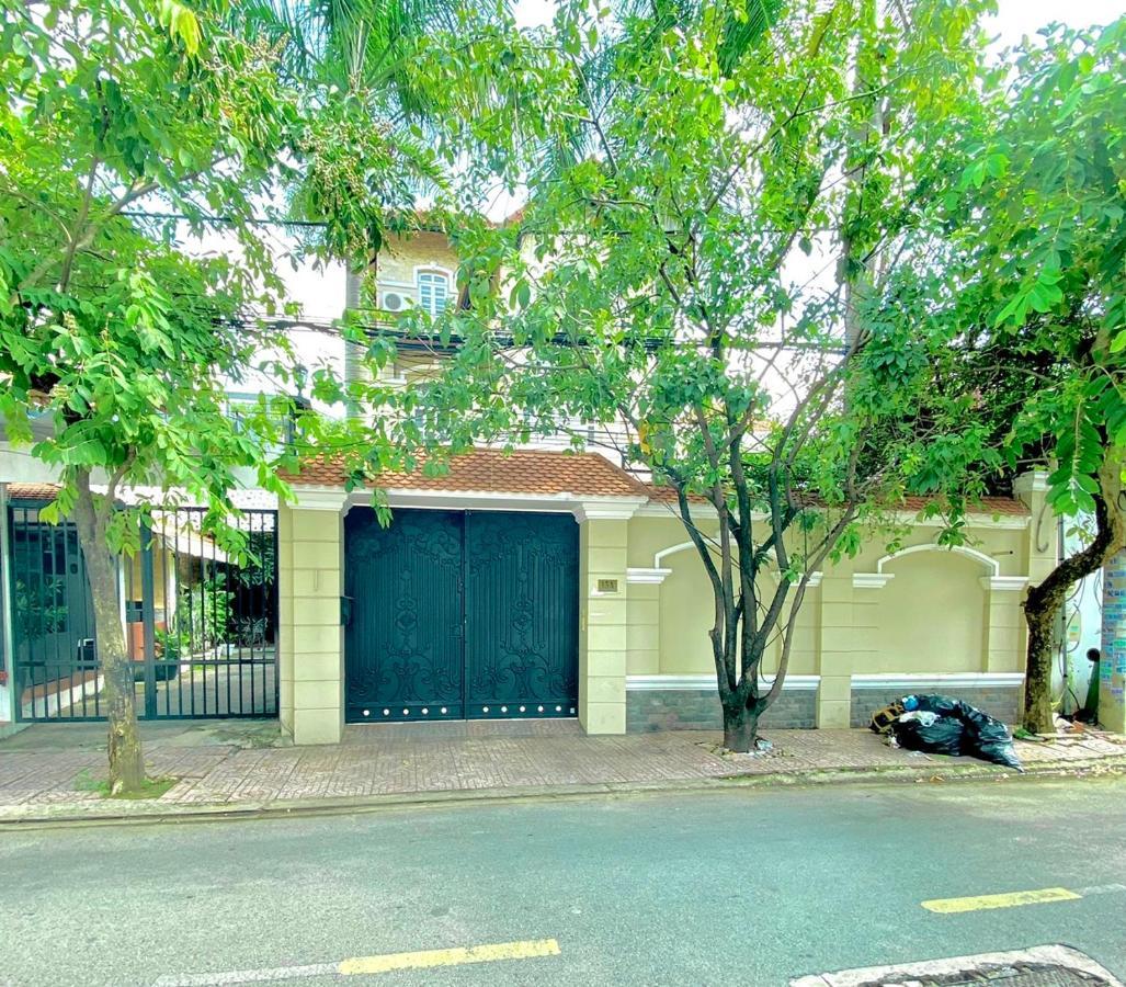 Villa Gem 15, Biet Thu 8 Phong Ngu Lon, Ho Boi Lon *