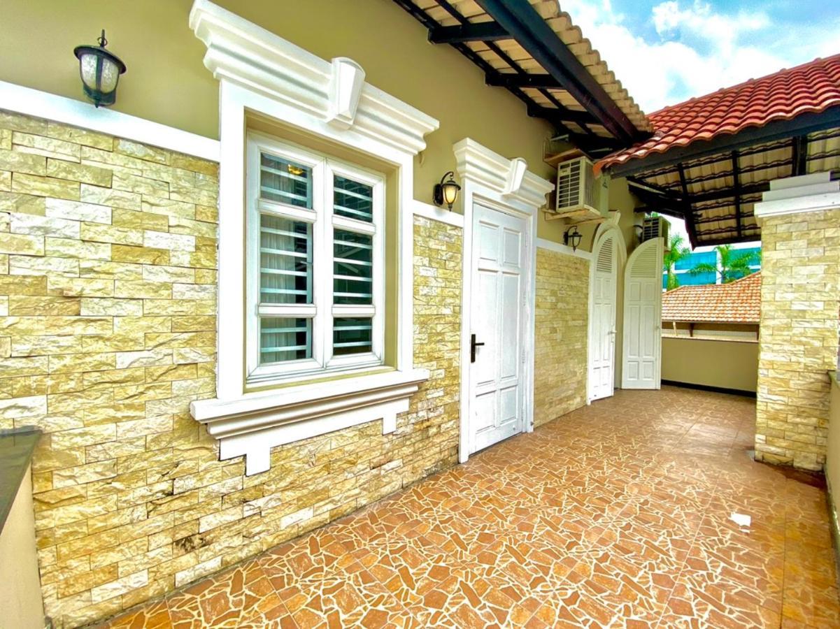 Gem 15, Biet Thu 8 Phong Ngu Lon, Ho Boi Lon Villa