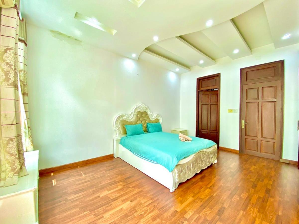 Gem 15, Biet Thu 8 Phong Ngu Lon, Ho Boi Lon *