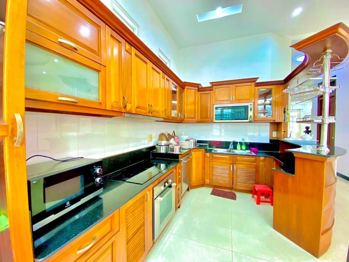 Gem 15, Biet Thu 8 Phong Ngu Lon, Ho Boi Lon Ho Chi Minh City