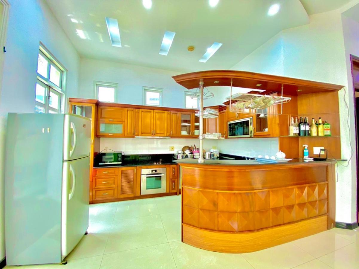 Gem 15, Biet Thu 8 Phong Ngu Lon, Ho Boi Lon Villa